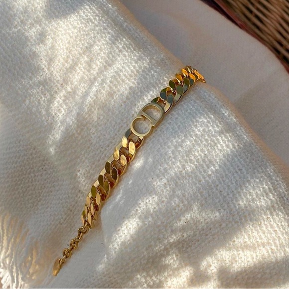 Dior 30 Montaigne Choker in Gold-Finish Metal - Picture 4 of 4